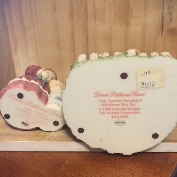 Down petticoat lane lot of 2 - Picture 5 of 5